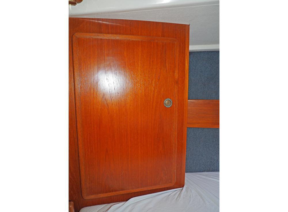 Cabin en avant, H&eacute;bergements